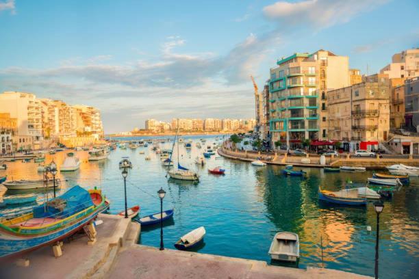 Stylish 2br With Balconies In St Julians By 360 Estates